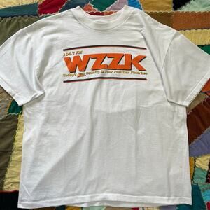 Vintage 90s 104.7 FM Country Music WZZK White Shirt Large / XL